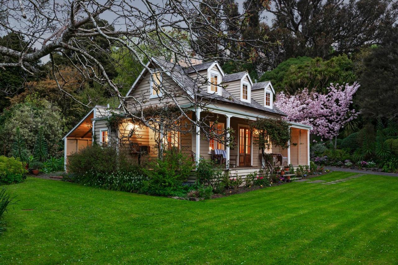 Mill Cottage - boutique accommodation&garden Akaroa Extérieur photo