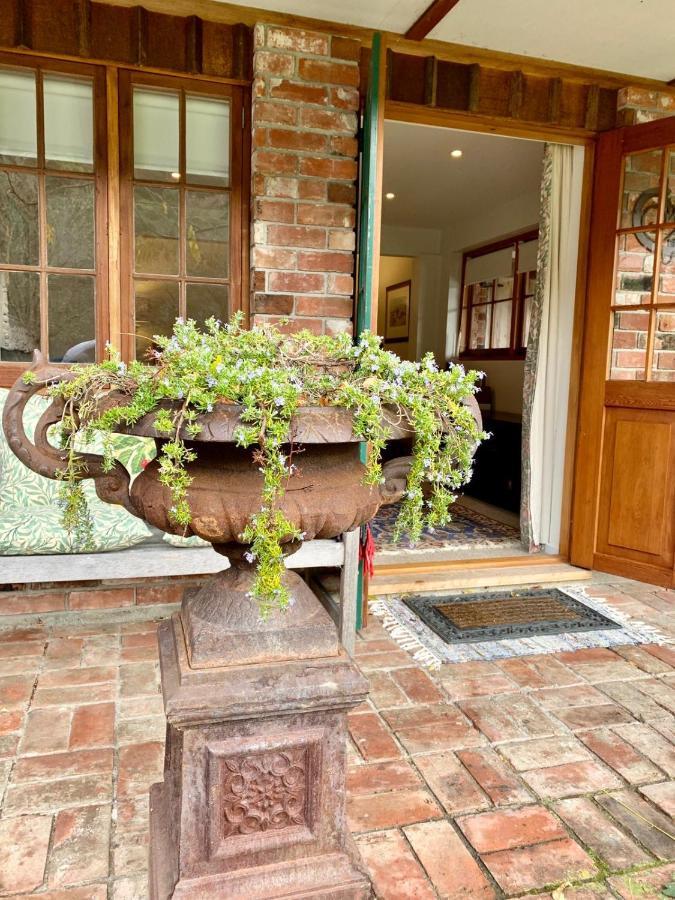 Mill Cottage - boutique accommodation&garden Akaroa Extérieur photo