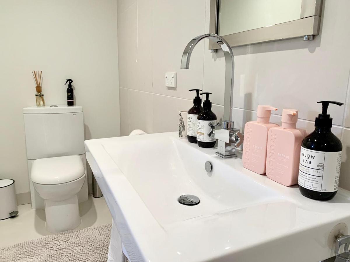 Mill Cottage - boutique accommodation&garden Akaroa Extérieur photo